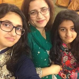 Meet your Posher, Huma